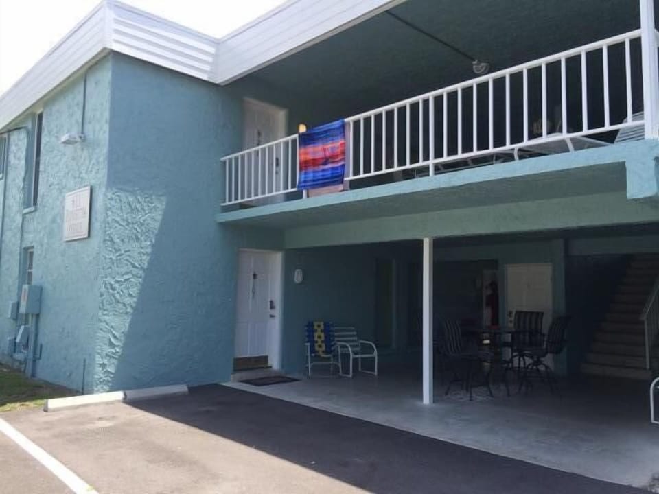 Beachy Keen Building