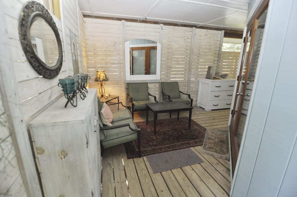 Screened Porch