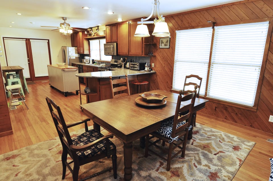Dining and Kitchen Overall