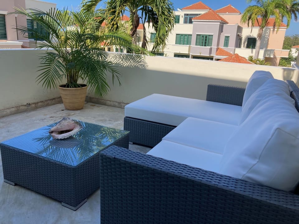 relax at the upstairs quality outdoor furniture. Also great for star gazing