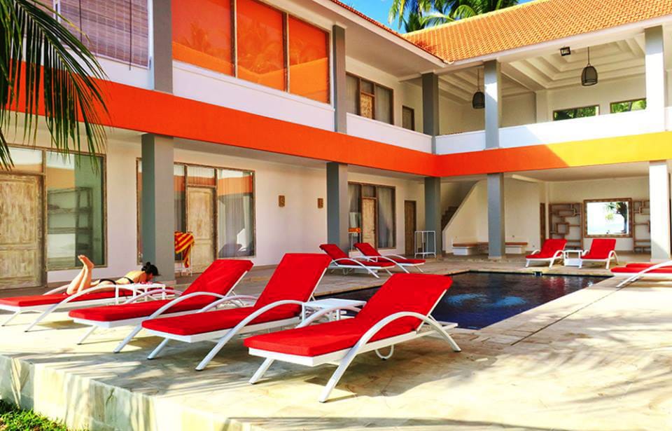 Twin / Double Room in 11-bedroom beachfront compound