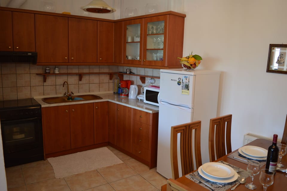 The kitchen is fully equipped