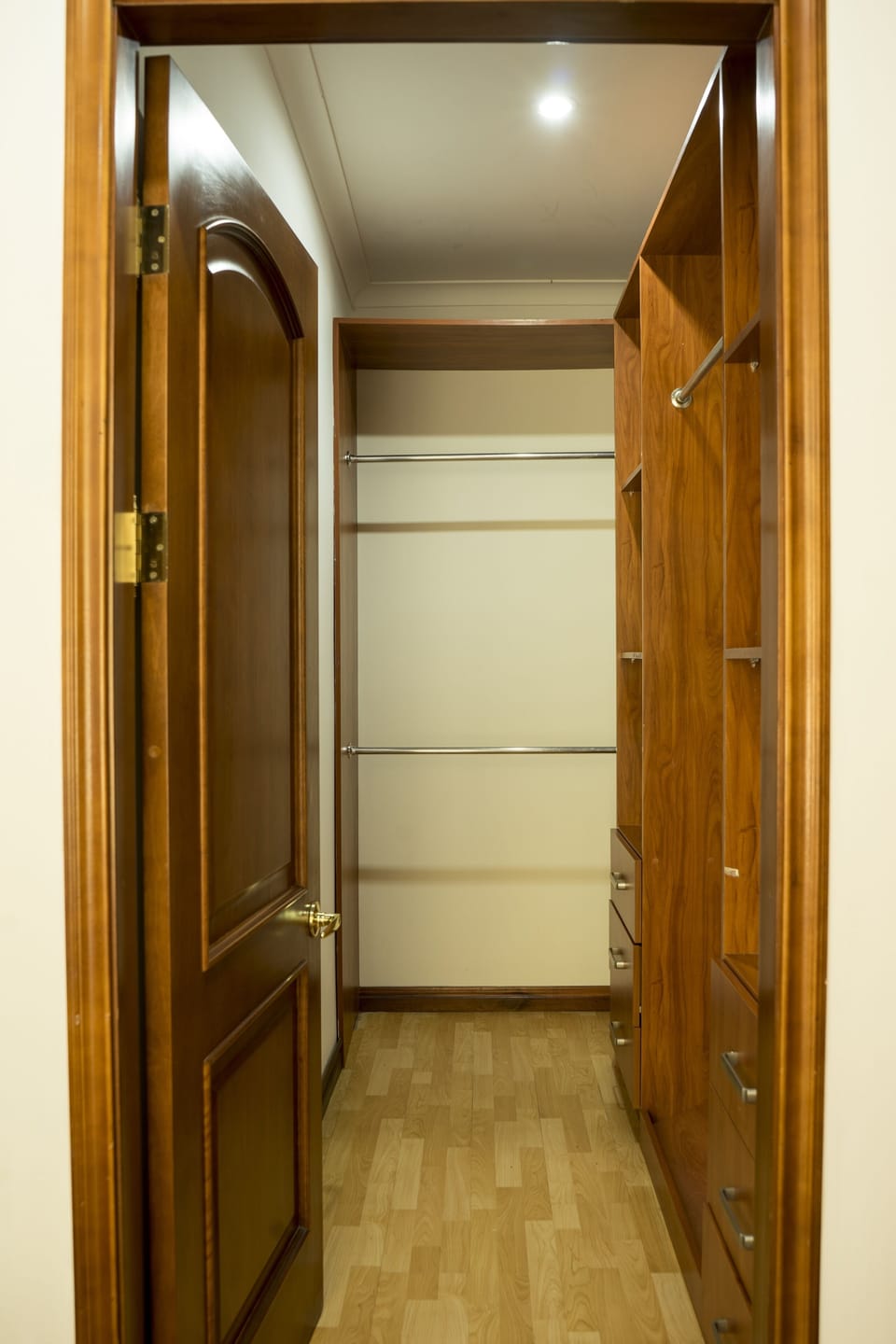 MasterBedroom walk-in closet