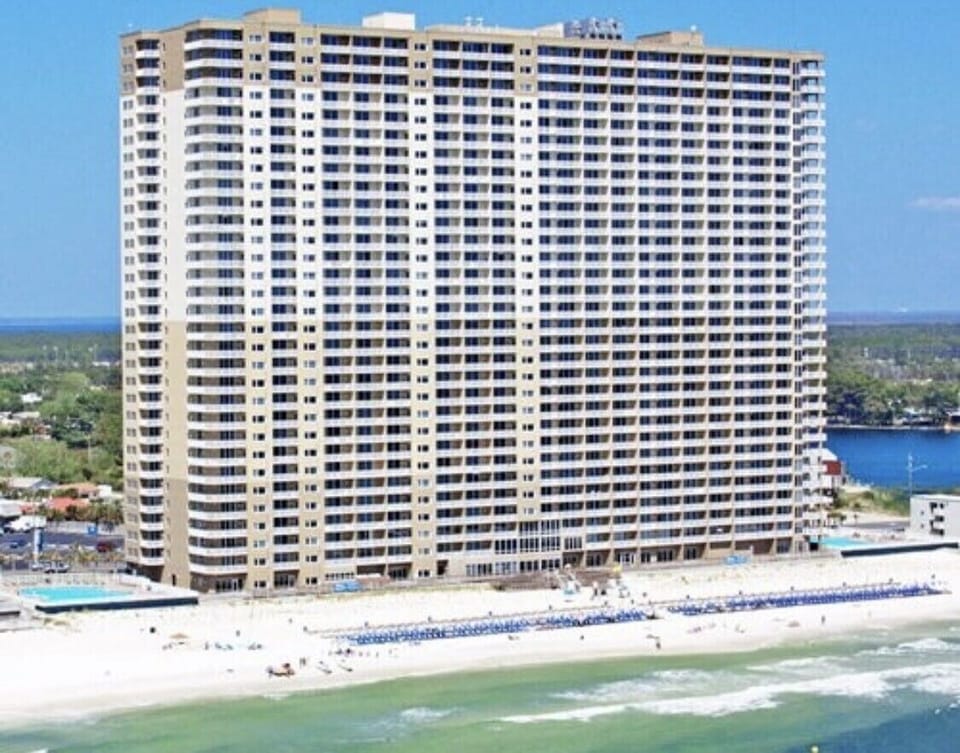 Tidewater beach resort, Florida.