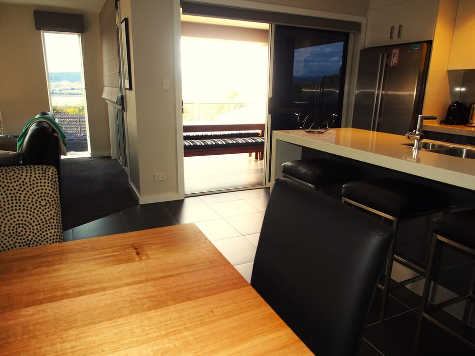 Dining kitchen