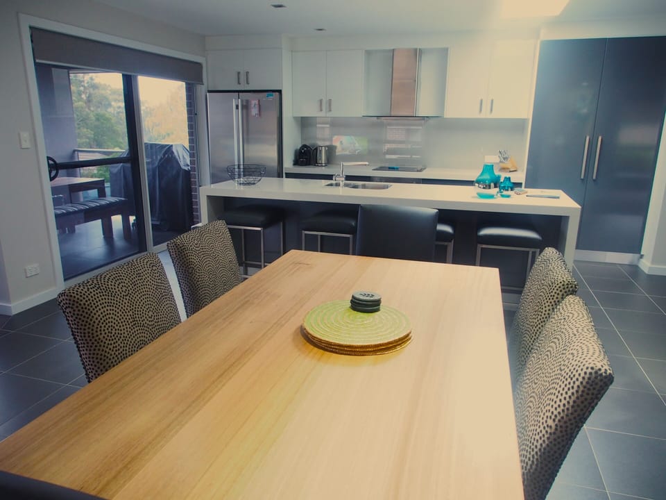 Dining kitchen