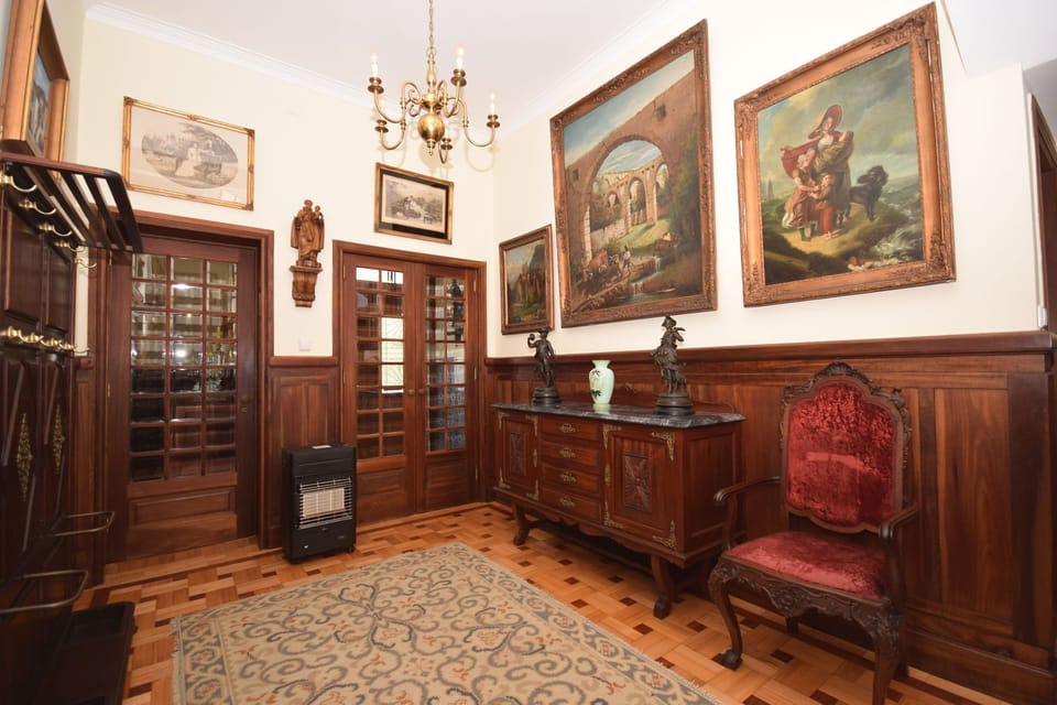 Entrance / Reception
