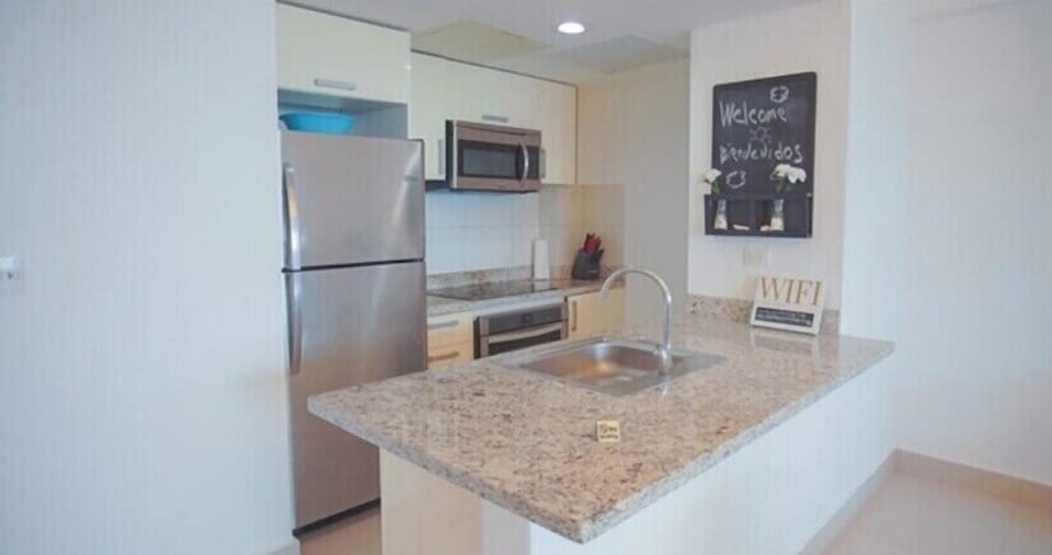 Fully equipped kitchen