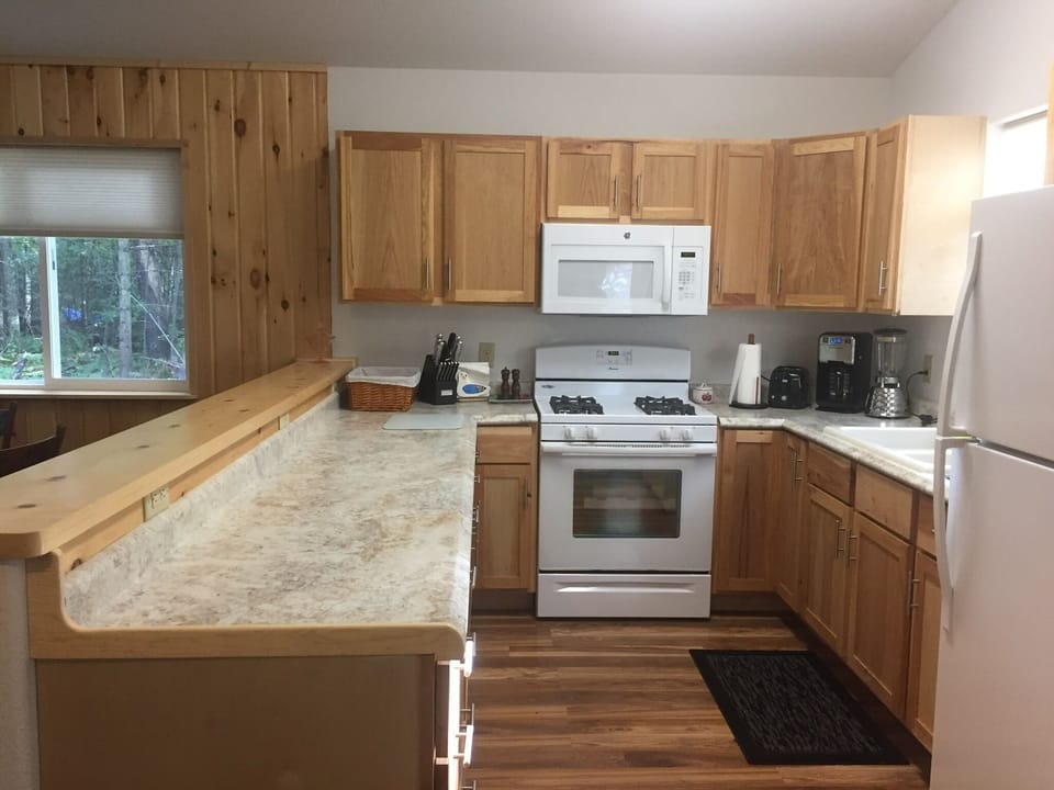 Fully stocked kitchen