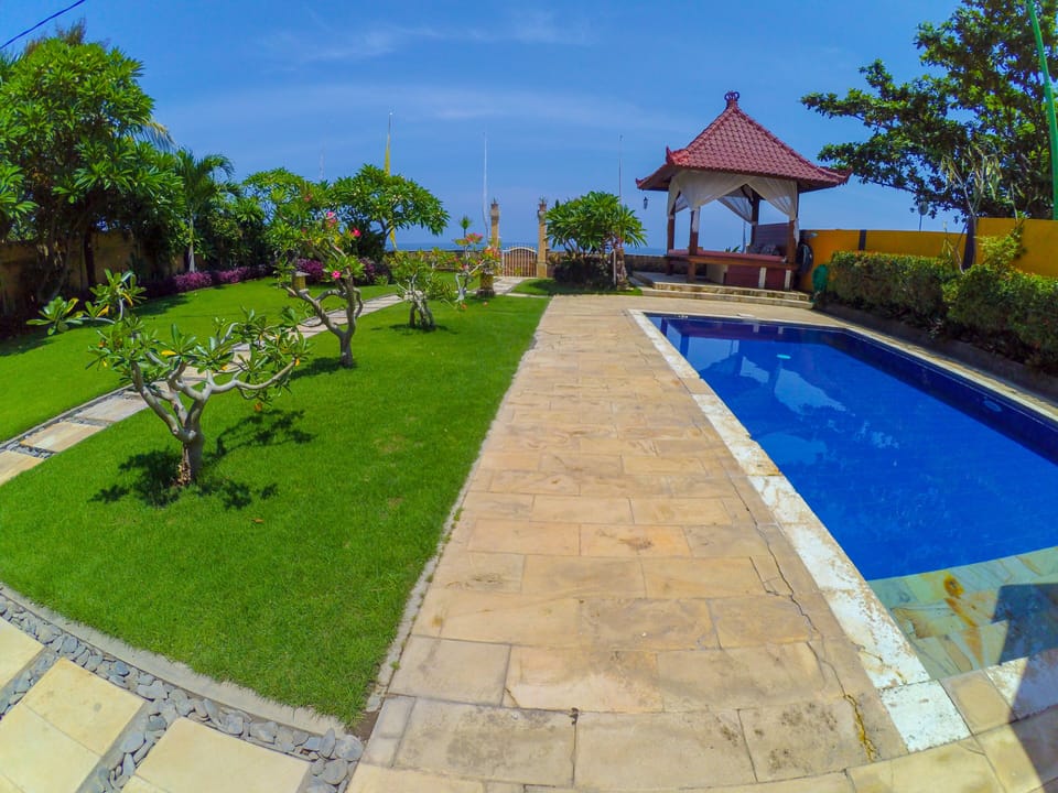 Your dining table view. Imagine eating breakfast every morning with this view.