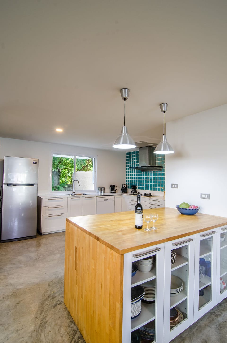 Fully equipped kitchen