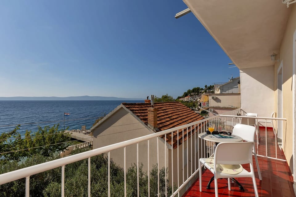 Balcony 1