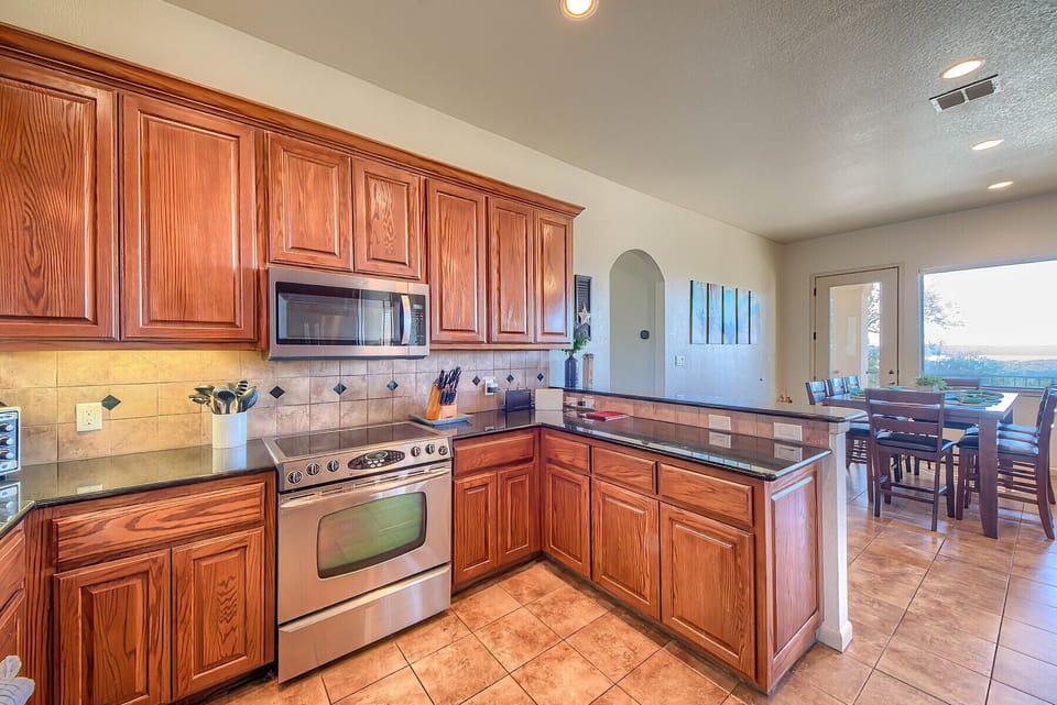 Fully equipped kitchen