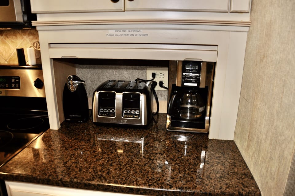 Toaster and Drip coffee pot.... and a KEURIG!!