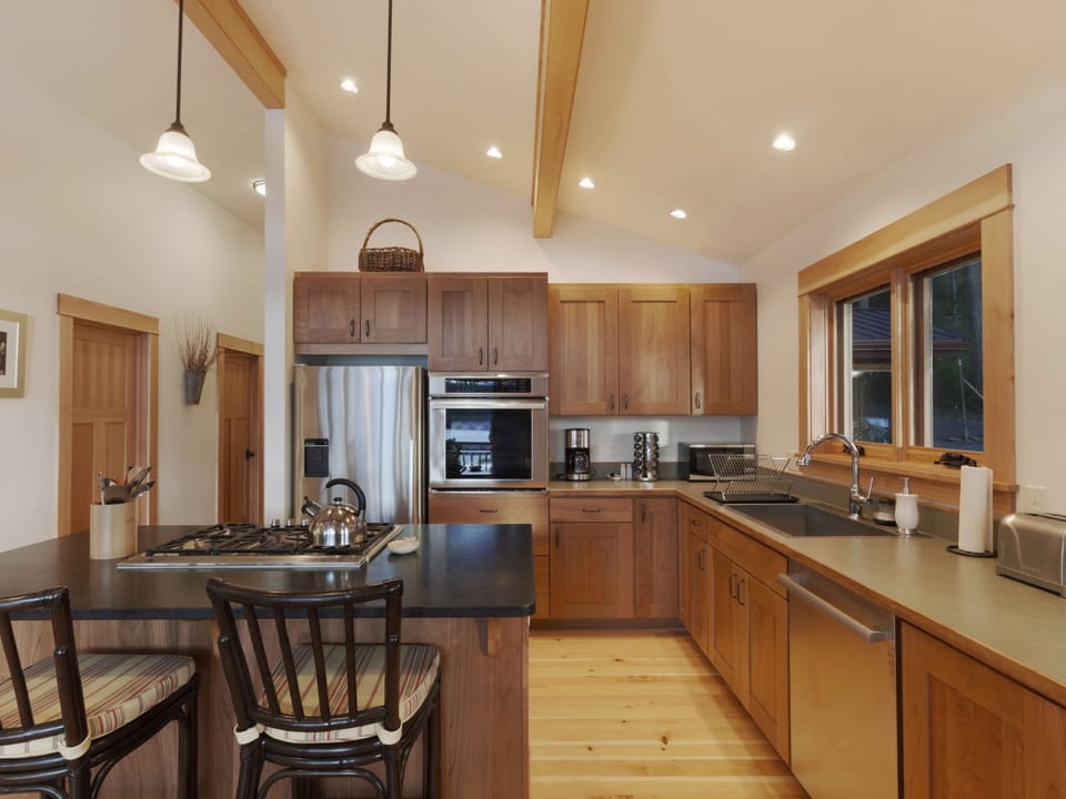 Gourmet kitchen