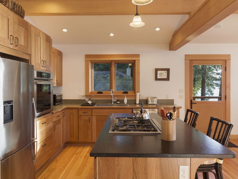 Gourmet kitchen