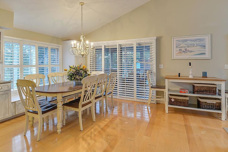 Main/Upper Level,Dining Area,