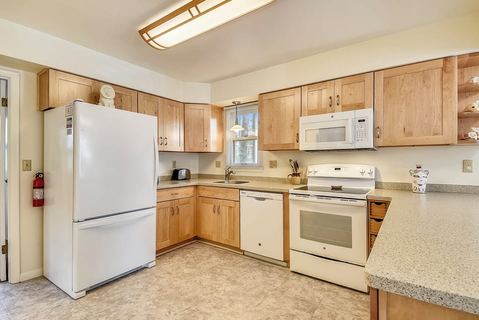 Main Level,Kitchen,