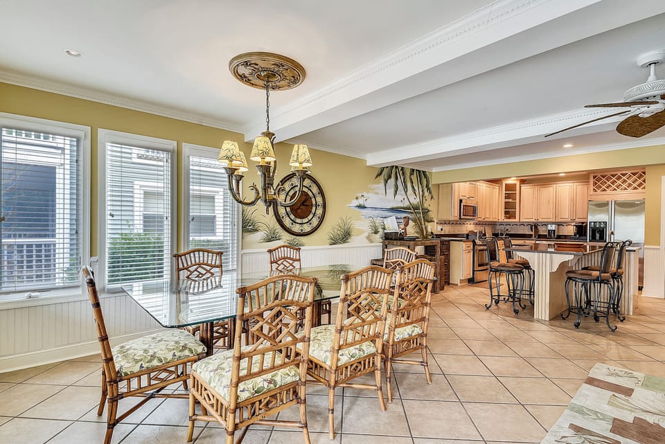Main Level,Dining Area,