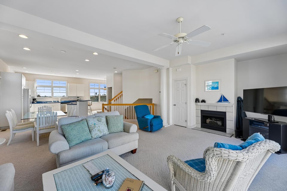 Group,Living Room,