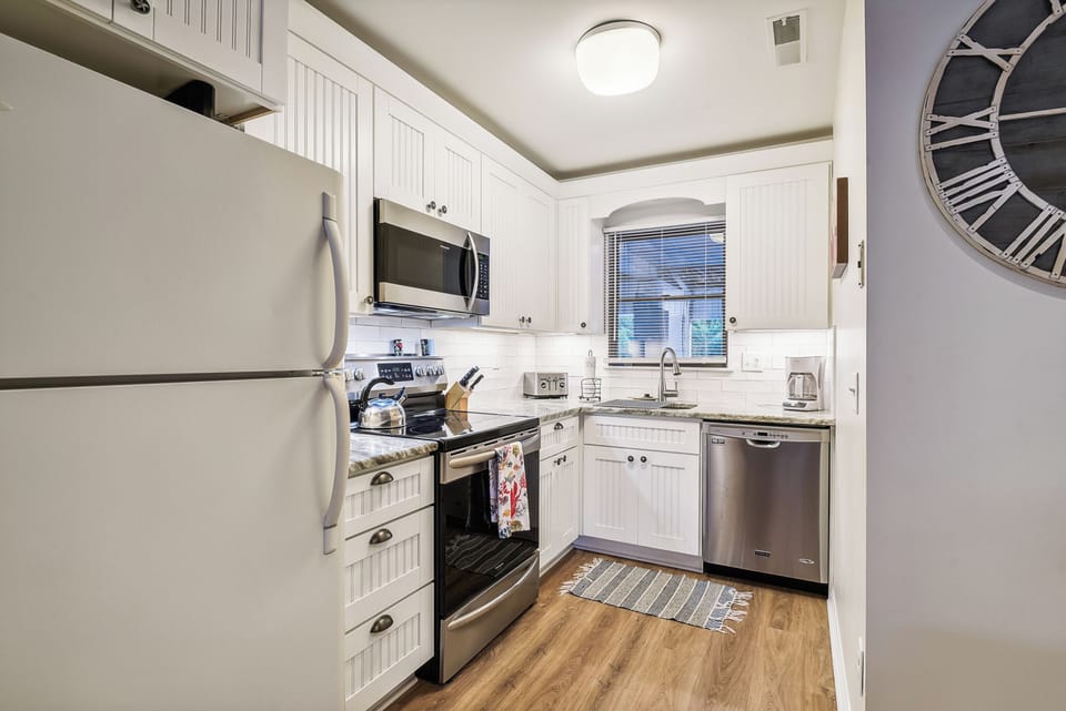 Main Level,Kitchen,