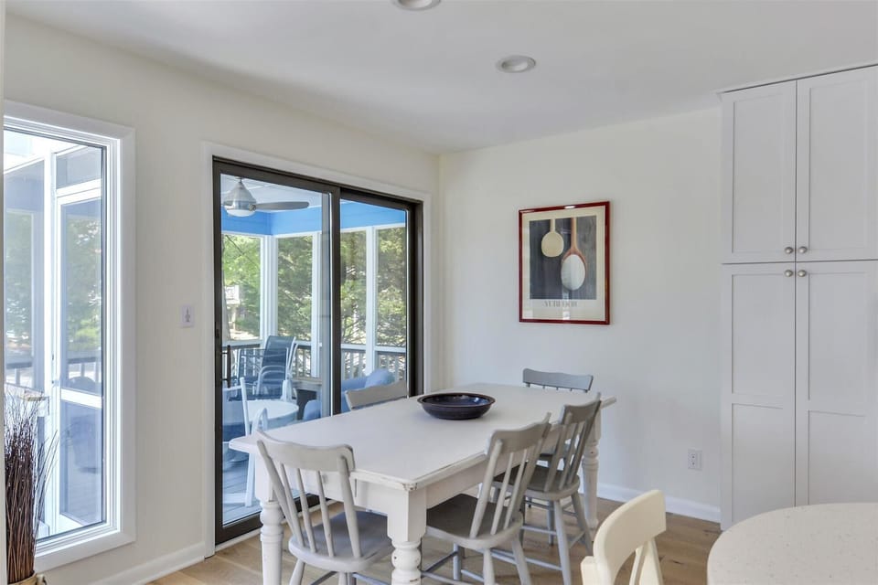 Main Level,Dining Area,