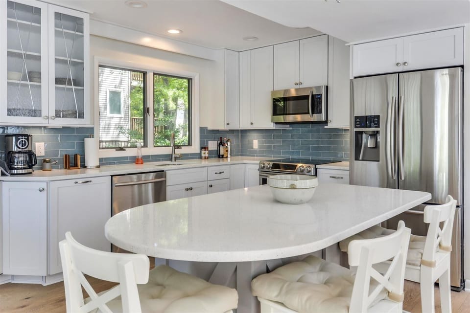 Main Level,Kitchen,