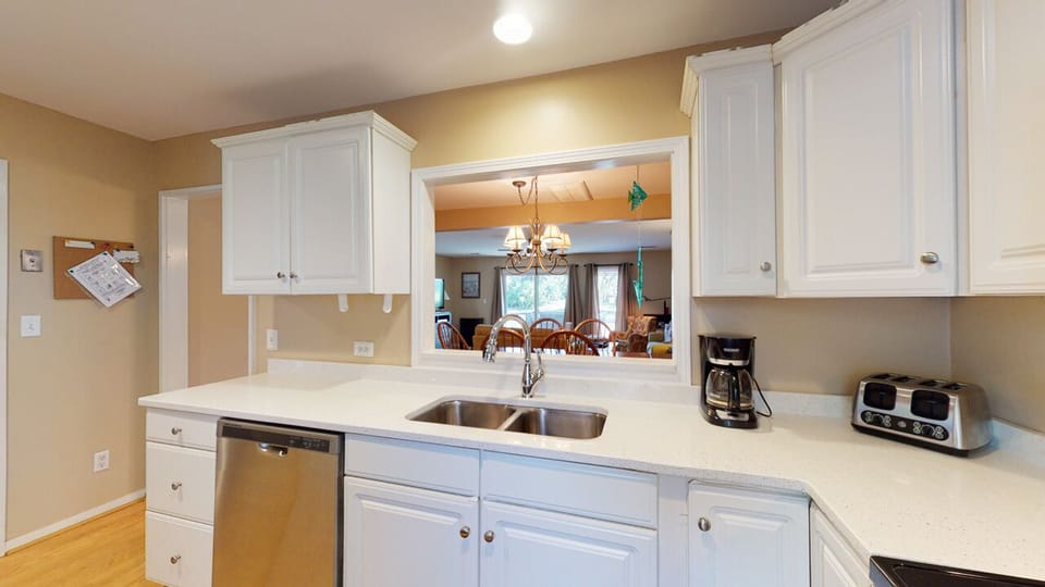 Kitchen with Quartz Countertops