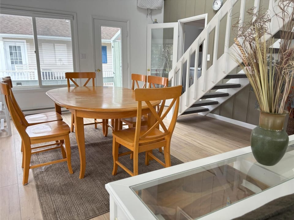 Main Level,Dining room,