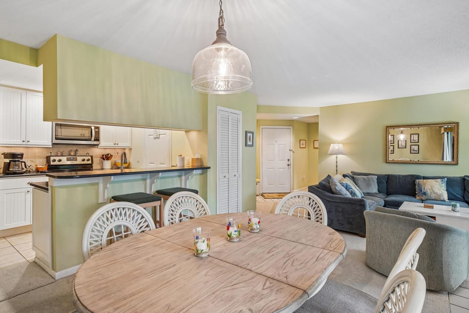 Group,Dining Room,