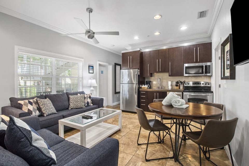 Living Room / Dining Room
