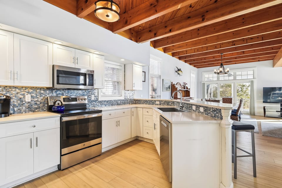 Main Level,Kitchen,