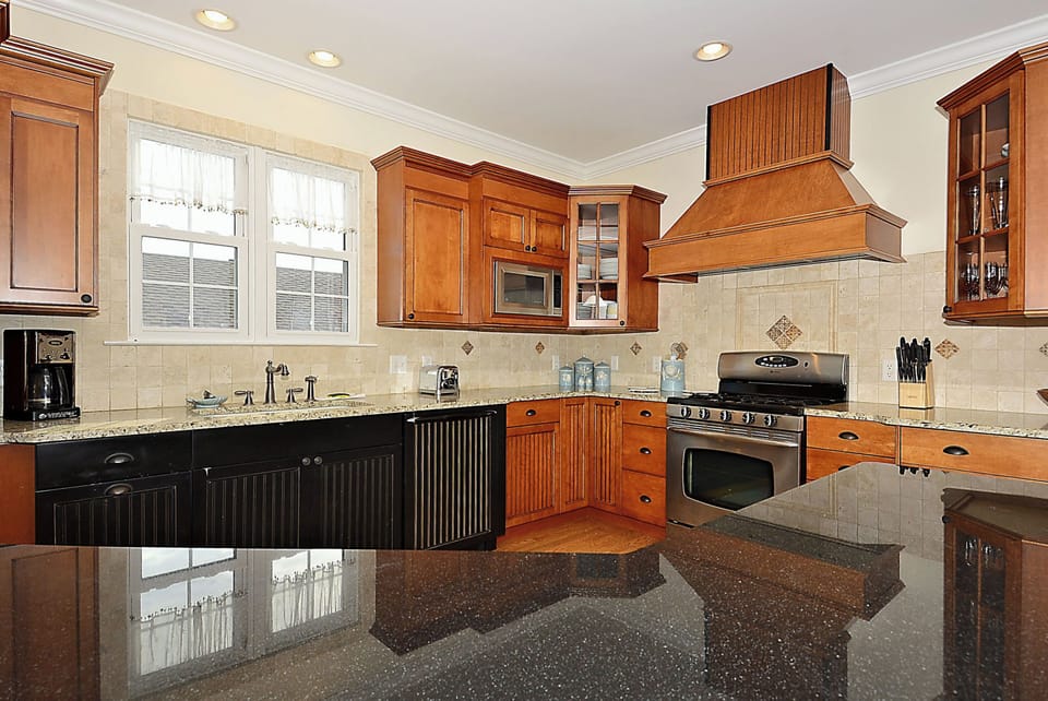 Main Level,Kitchen,