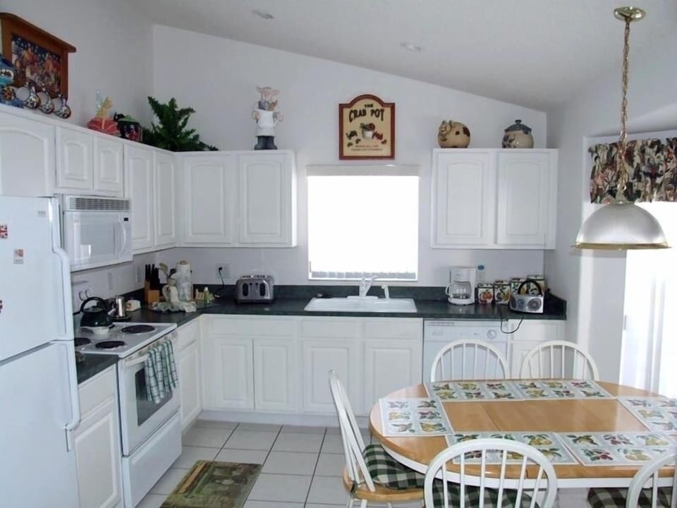 Eat in Kitchen