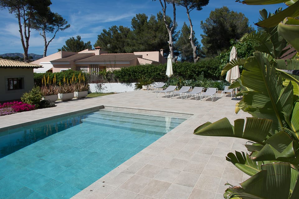 Pool 2