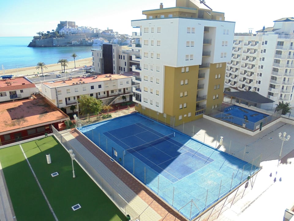 Sport court