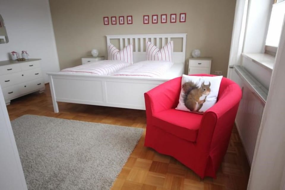 Gepflegte, großzügige Ferienwohnung in ruhiger Dorfrandlage Apartment in Bavaria