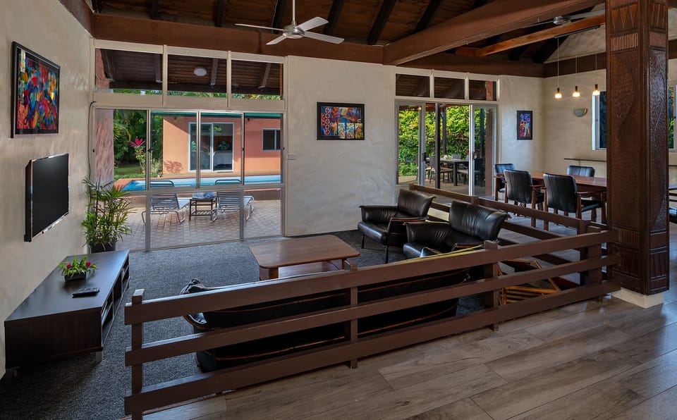 Sunken living room and dinning room