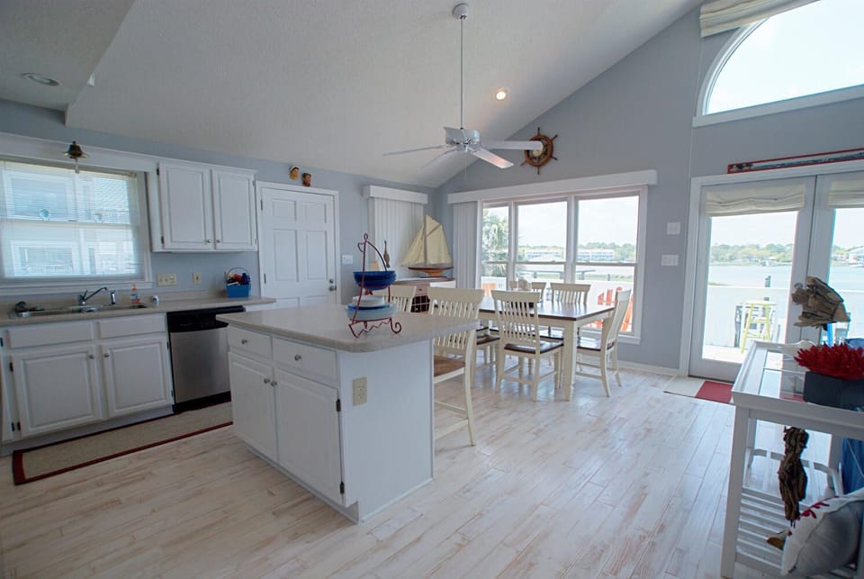 Bottom Level Kitchen