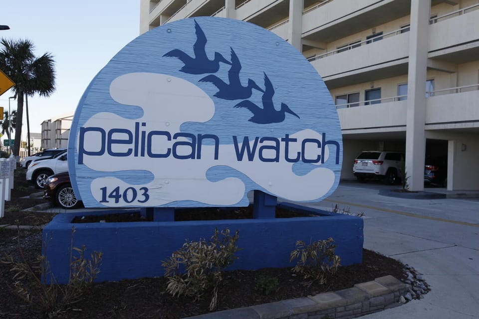 Pelican Watch 201-Pelican Watch Sign