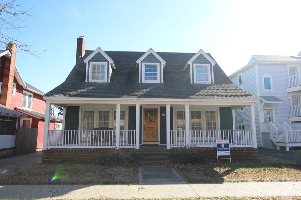 22 Maryland - Ocean Block Home With Separate Cottage Included