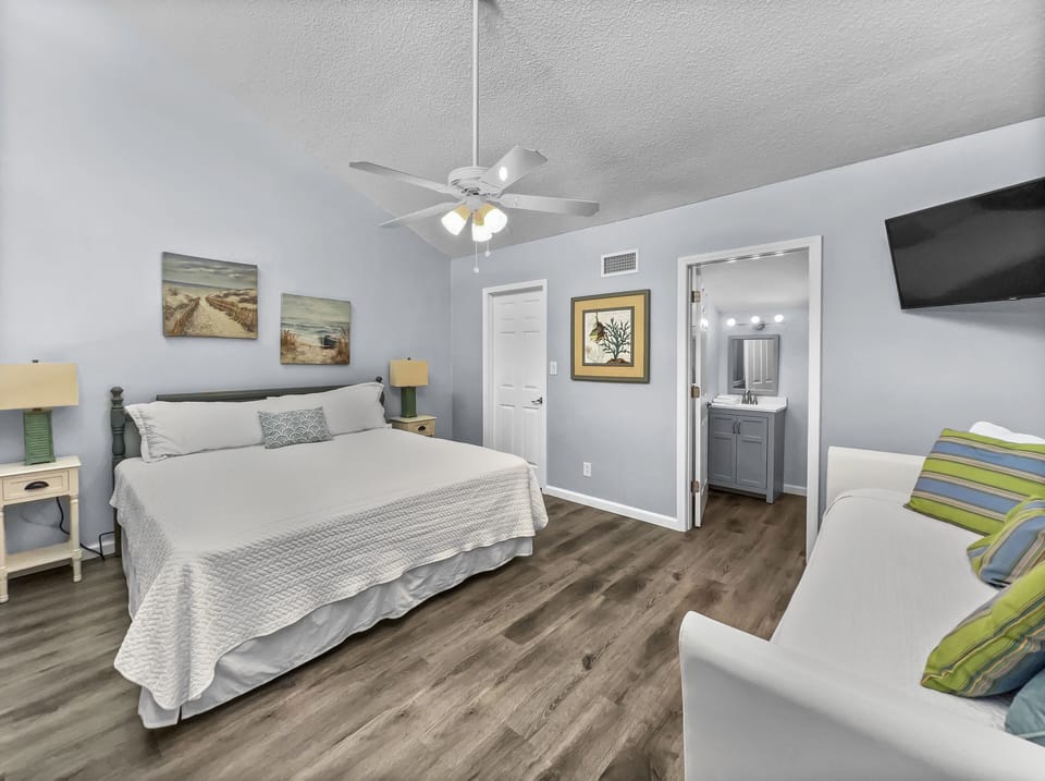 2nd Floor | Family Bedroom | Sleeps 4