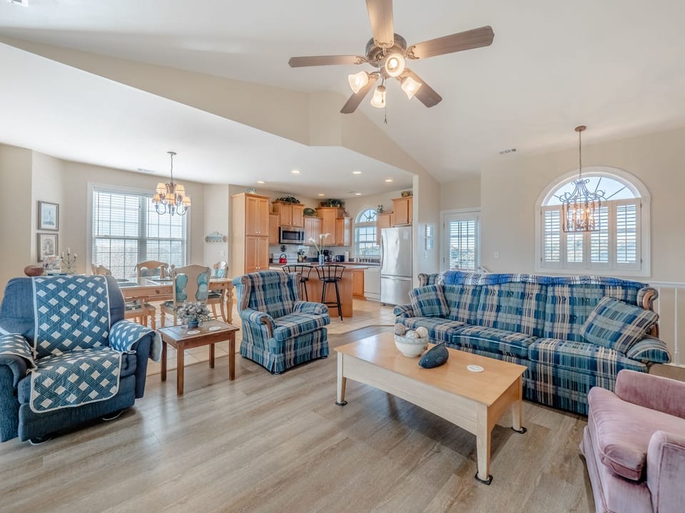 Open and Inviting Floor Plan