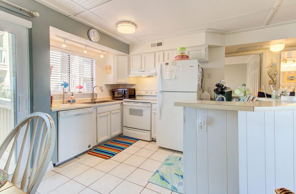 Salty Hammocks A2-Kitchen