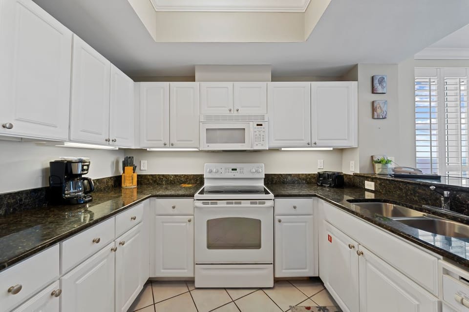 Crystal Tower 1101 Kitchen