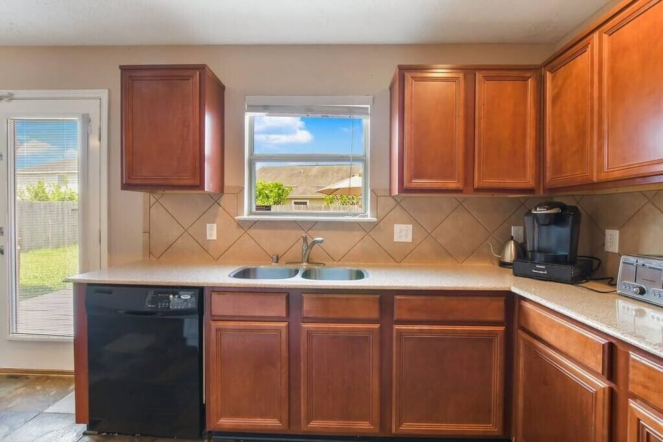 Kitchen (1)