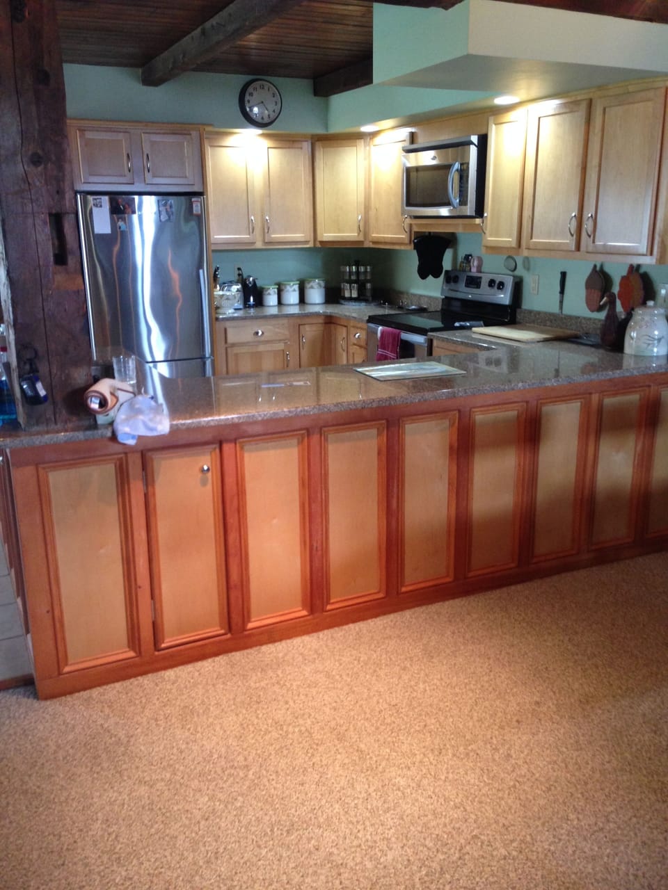 Full kitchen with all plates and utensils.  Dish washer 