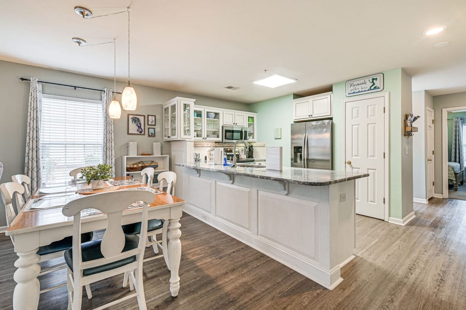Fully Equipped Kitchen | Dining Table | 1st-Floor Condo
