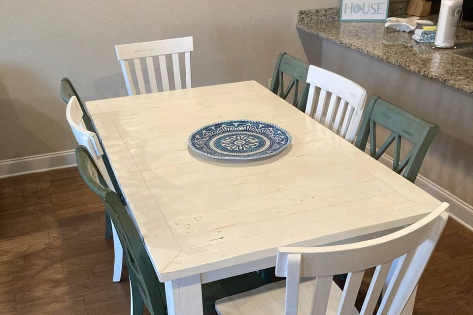 Dining Area for Family!  Seats 8 Guests
