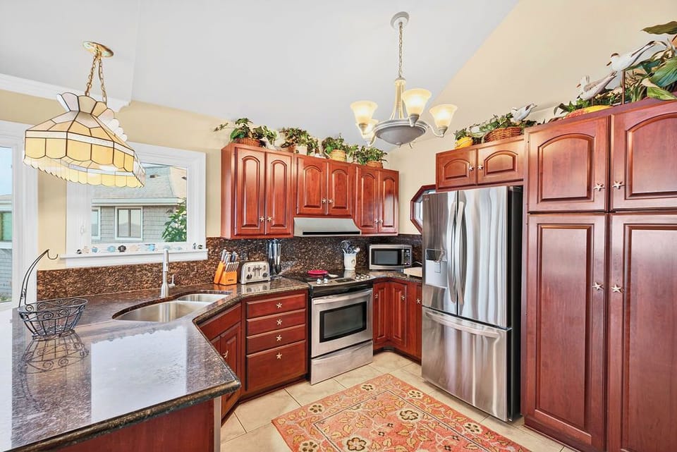 You will love cooking in this kitchen, we have top of the line appliances.